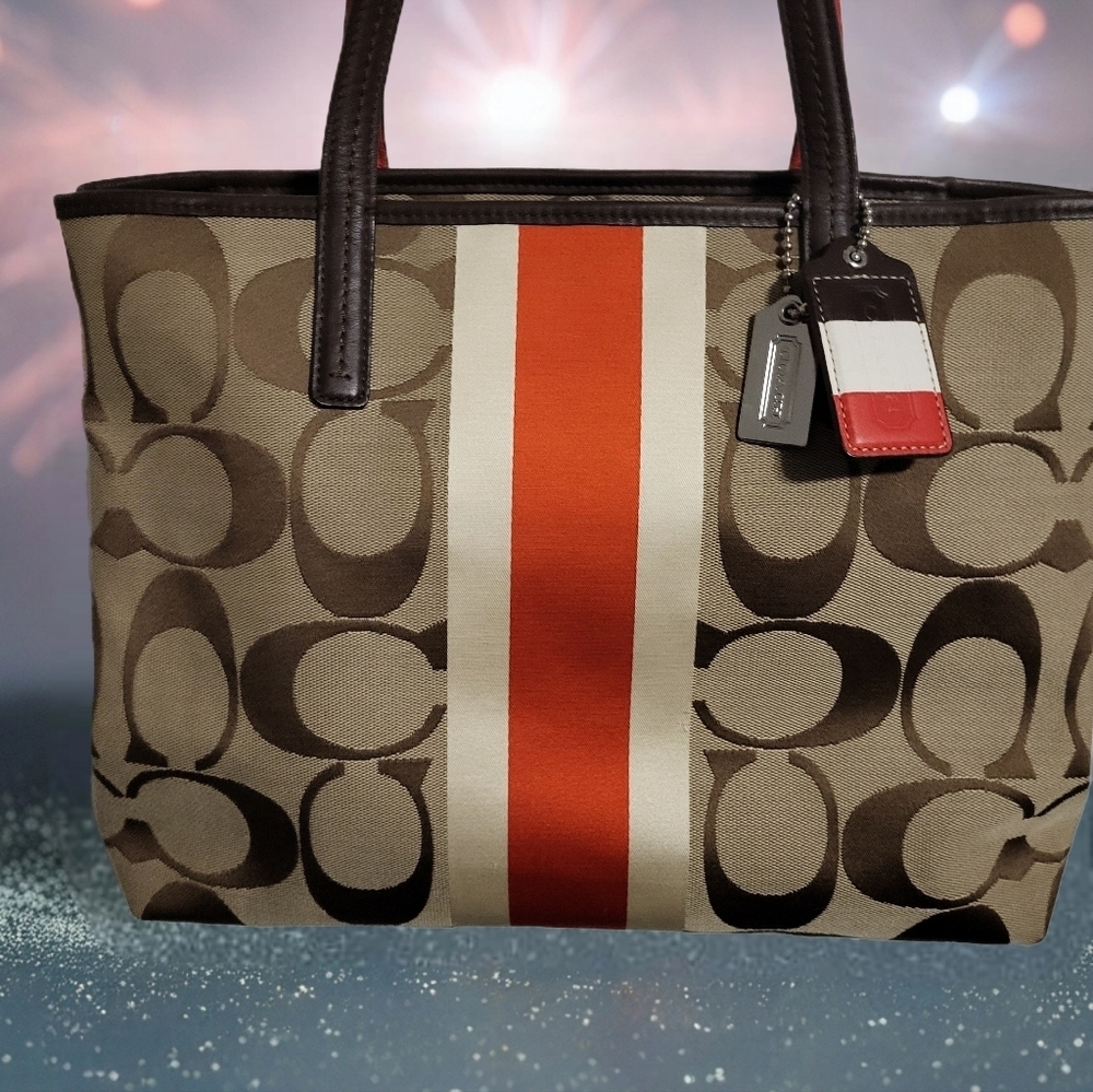 Coach Hampton Signature Stripe Tote. - Picture 9 of 9